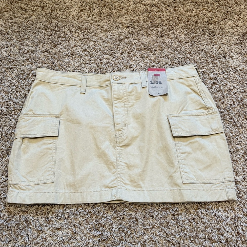 Levi's ‘94 Cargo Mini Skirt Womens size 31 NWT!!